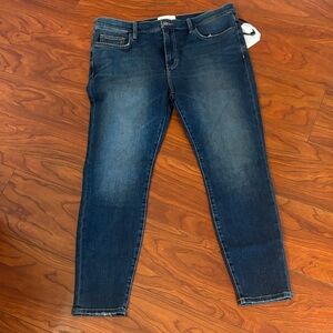 Current/Elliott the Stiletto